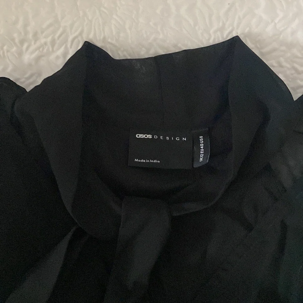 ASOS DESIGN Tie Neck Button-Down Maxi Tea Dress - Picture 9 of 13